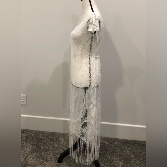 Abary Lace Cover Up - Picture 4 of 5